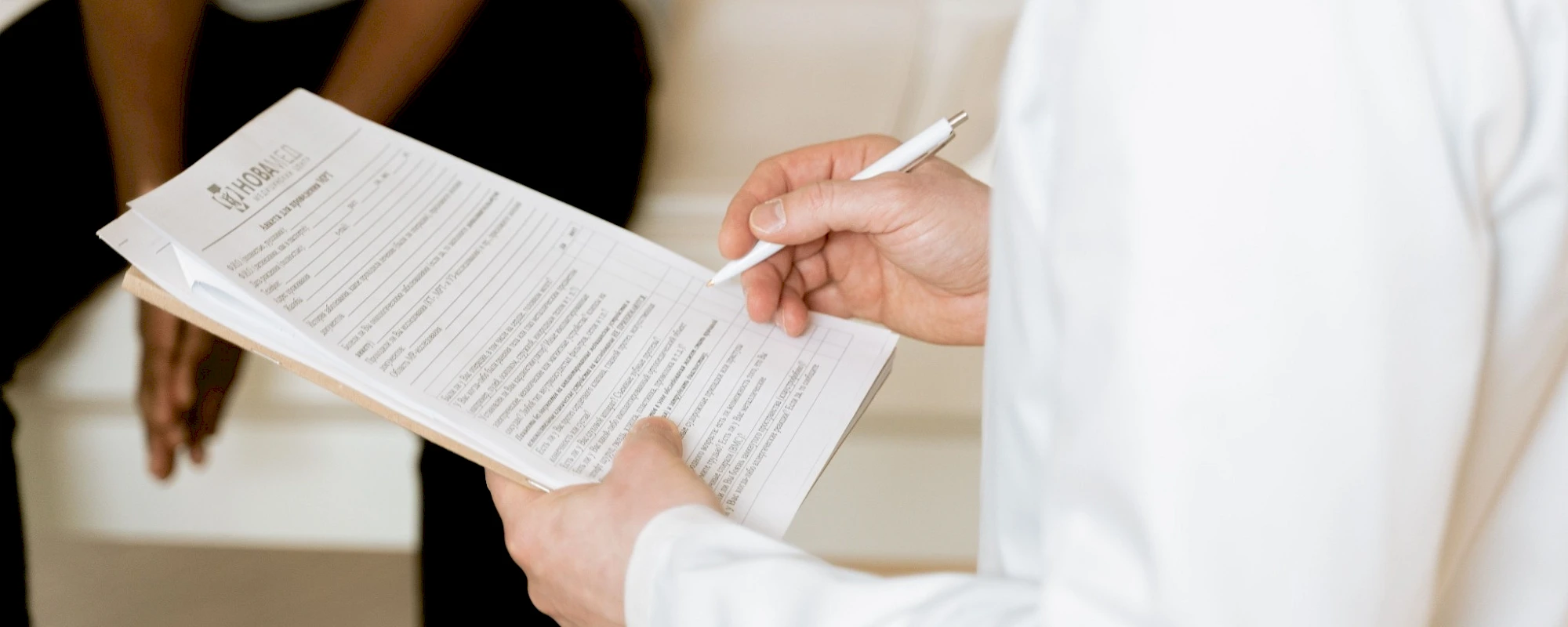 Chiropractor, Physiotherapist, Massage Therapist, or Acupuncturist: Who Should I See First?