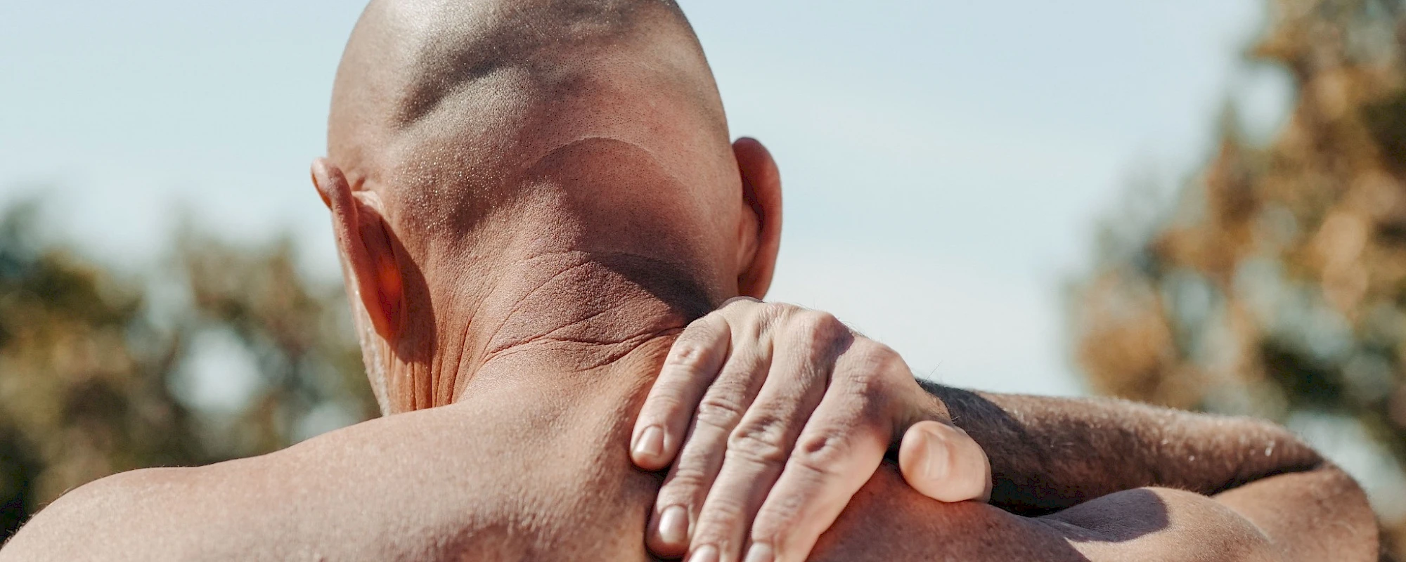 Unlocking Your Upper Body: Why Shoulder Pain Starts in Your Back